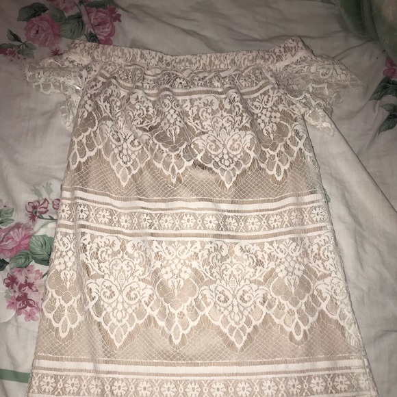 Rue21 Dresses & Skirts - Off shoulder lace dress 💓